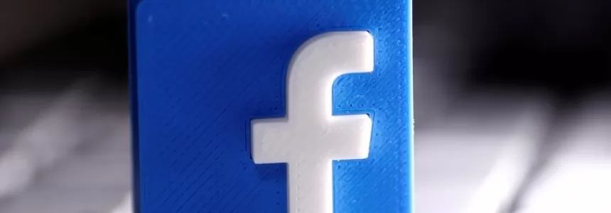 Facebook: how to remove hidden data and personal information 