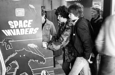 The first videogame tournaments: the origin of  eSports 