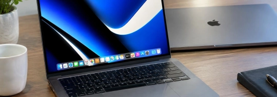 Apple presenta il MacBook Pro touch con display OLED e Dynamic Island