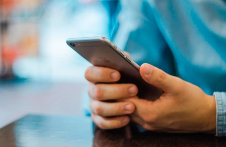 5 Terrific iOS-Friendly Canva Alternatives to Upgrade Your Marketing Visuals